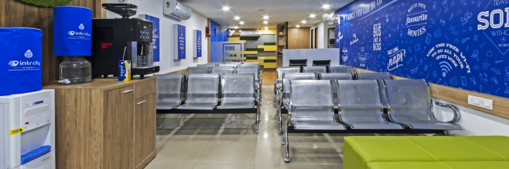 Intrcity lounge and boarding zone