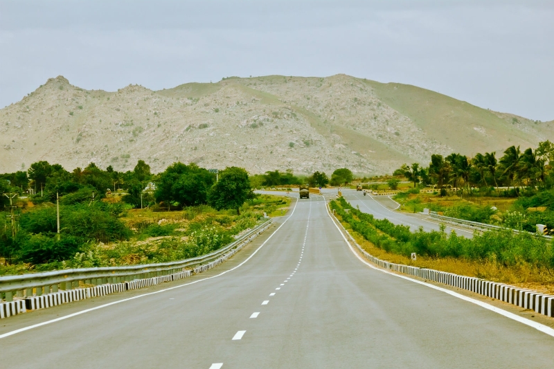 bangalore to hyderabad distance